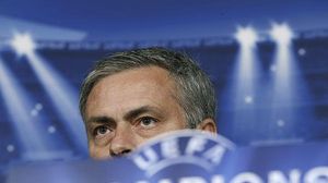 El tècnic madridista justifica la seva absència en la presentació de la residència del planter.