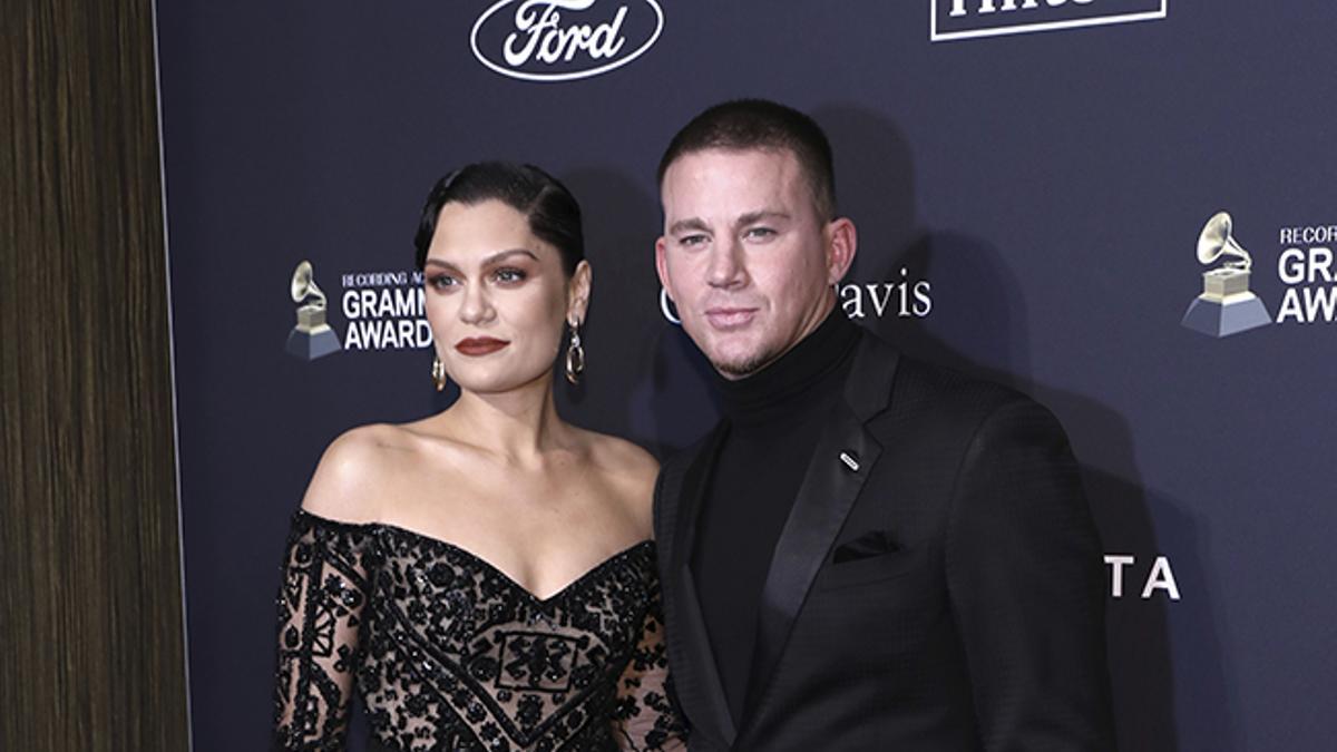 Channing Tatum y Jessie J posando juntos en una fiesta