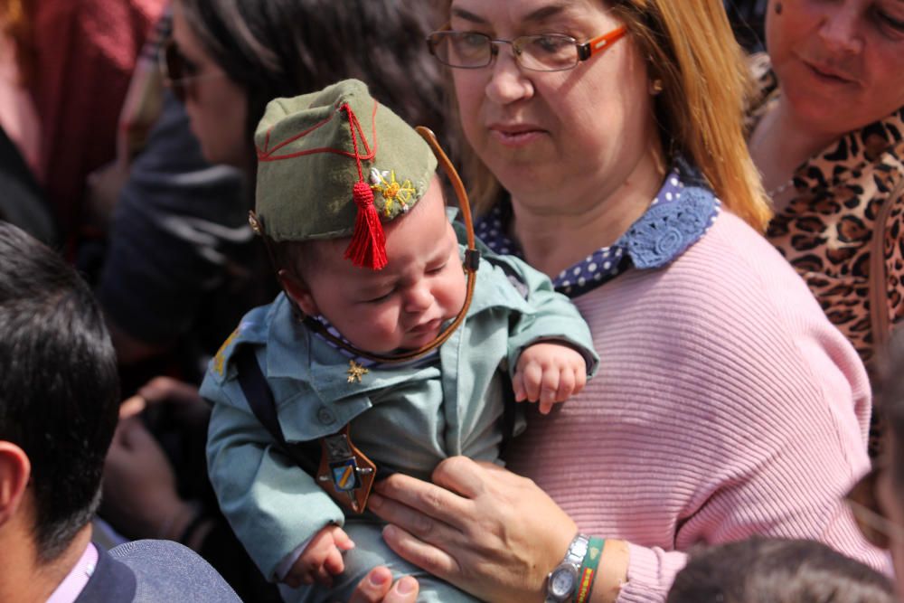 Traslado del Cristo de la Buena Muerte a cargo de la Legión.