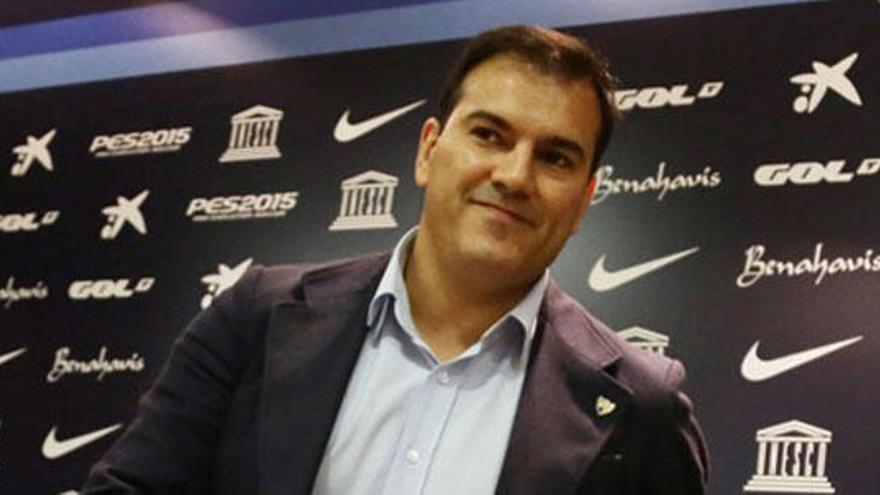Vicente Casado, director general del Málaga, ahora pretende aumentar el tope salarial del conjunto blanquiazul.