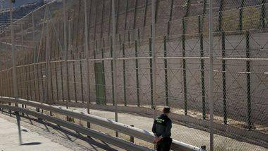 Melilla espera el gran asalto a la valla fronteriza