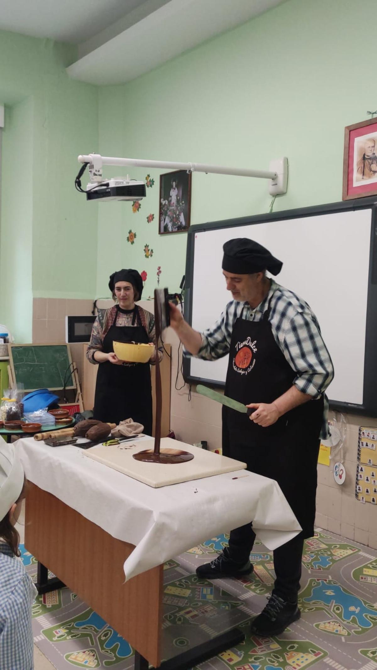 GALERÍA | Miel y chocolate en este colegio de Zamora