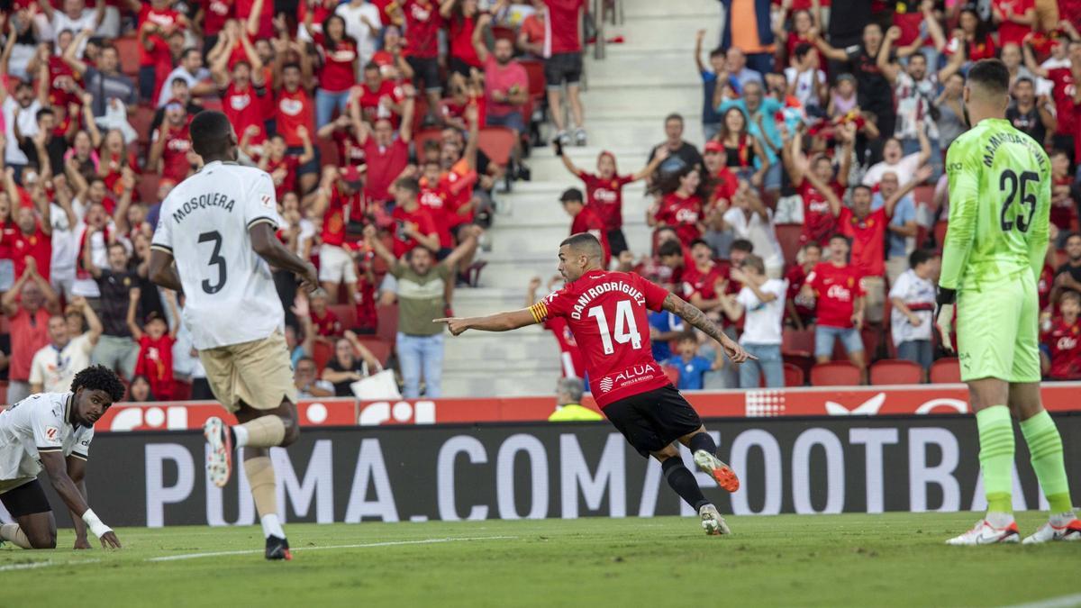 Dani Rodríguez celera su gol
