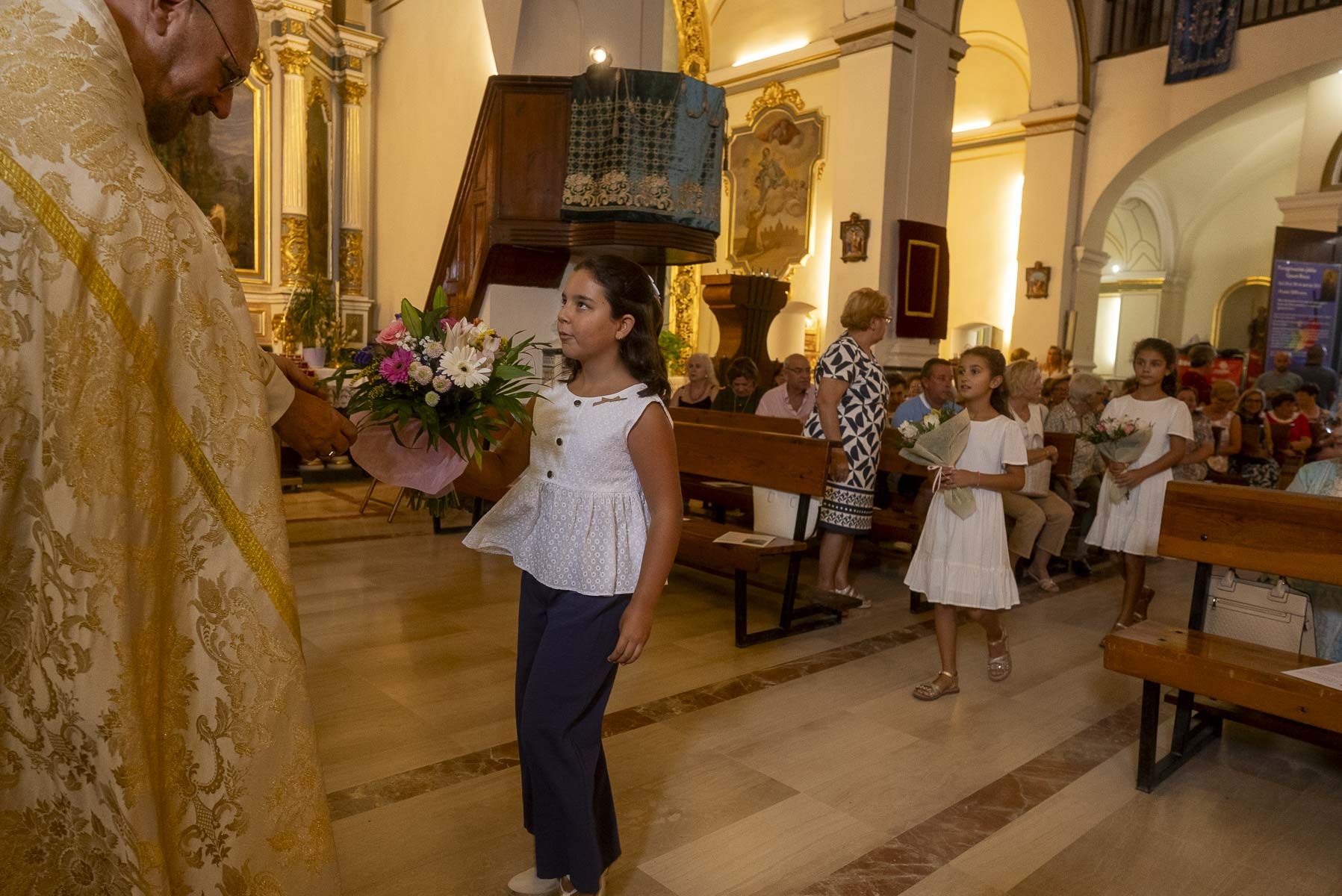 Emotiva ofrenda en Canet