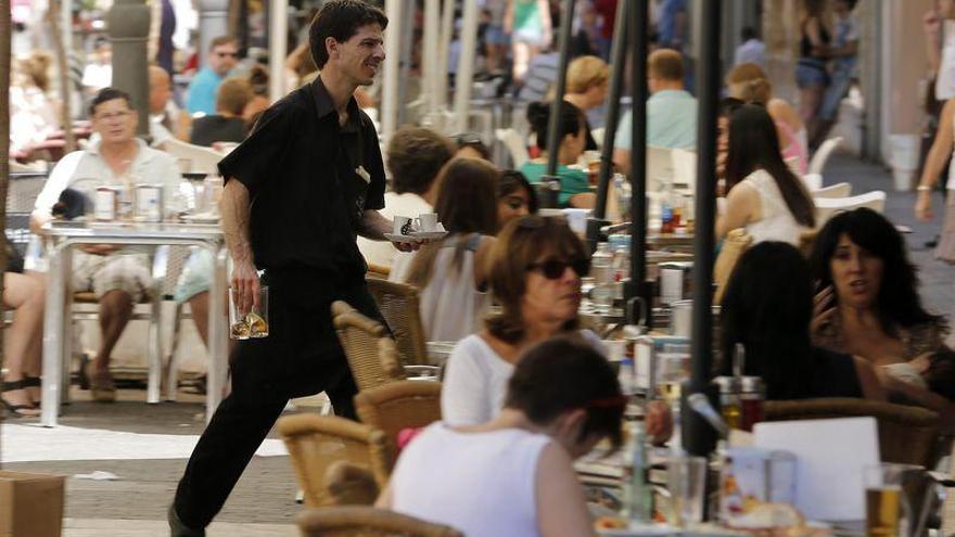 Castellón mejora ¡en una persona! la tasa de desempleo del año pasado