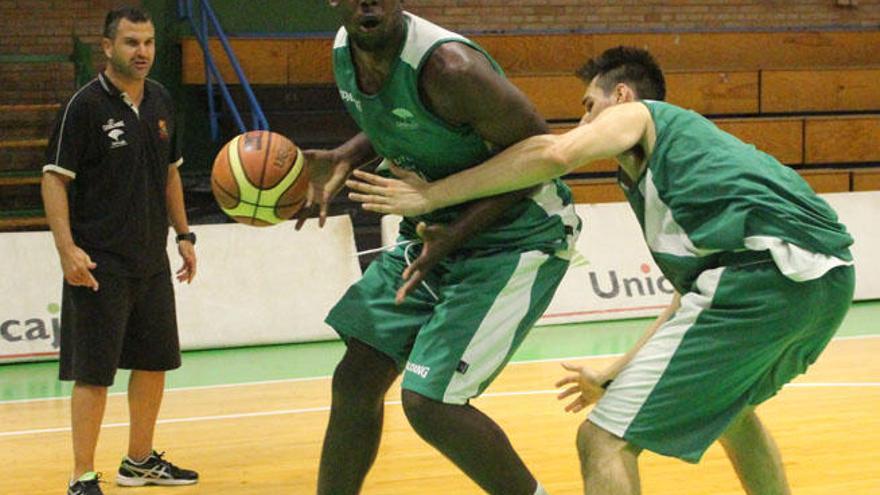 El Clínicas Rincón ya ha comenzado con los entrenamientos de pretemporada en Los Guindos.