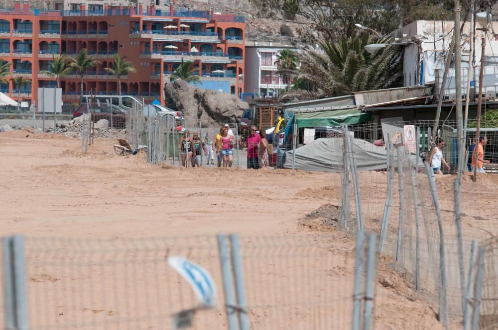 Afectados por la nueva playa de Tauro