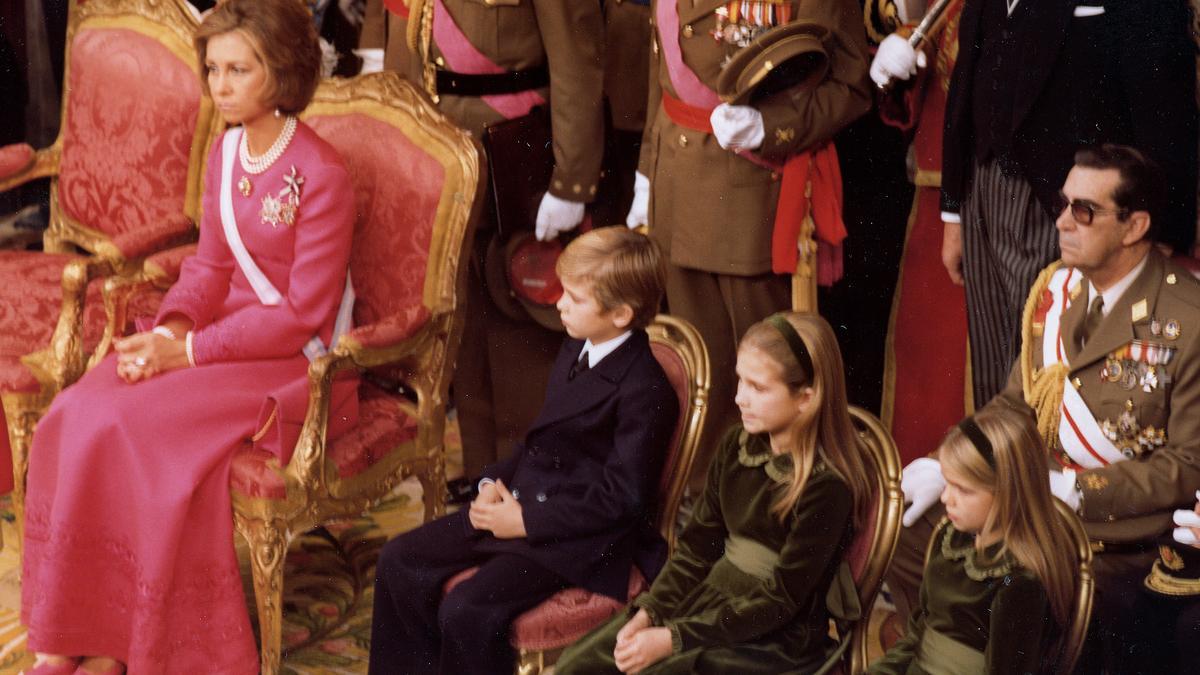 Sofia, en la coronacion de Juan Carlos I