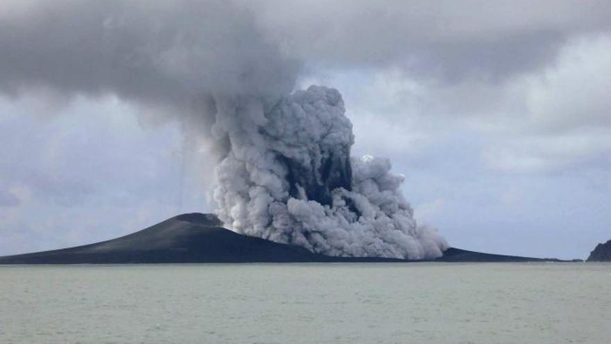 Imágenes inéditas de la erupción del volcán de Tonga