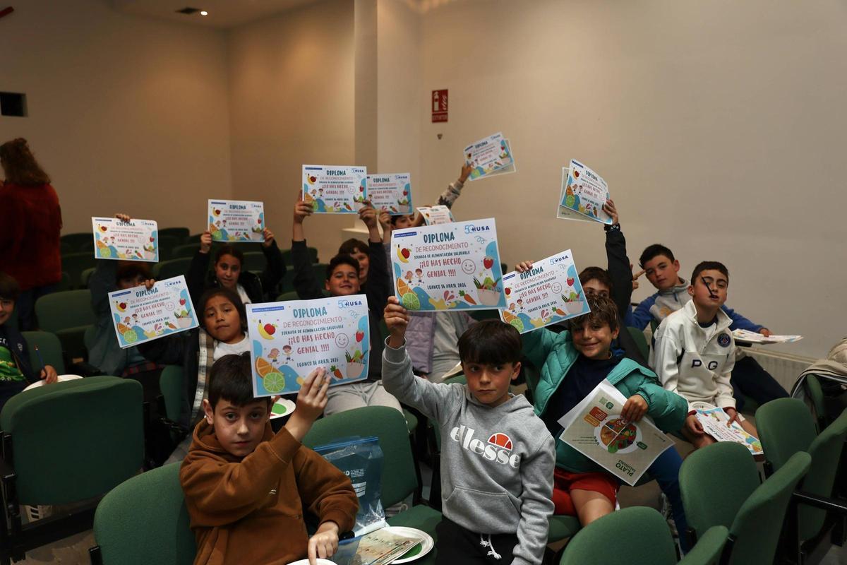EN IMÁGENES: Luanco acoge un taller sobre alimentación saludable dentro del marco de los 50 años del HUSA EN IMÁGENES: Luanco acoge un taller sobre alimentación saludable dentro del marco de los 50 años del HUSA