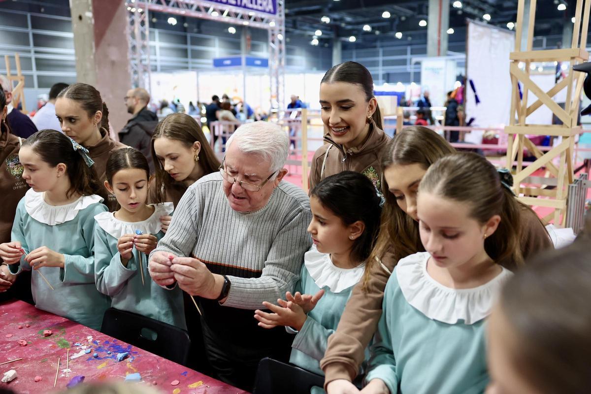 Últimas horas de Expojove con la visita más gamberra