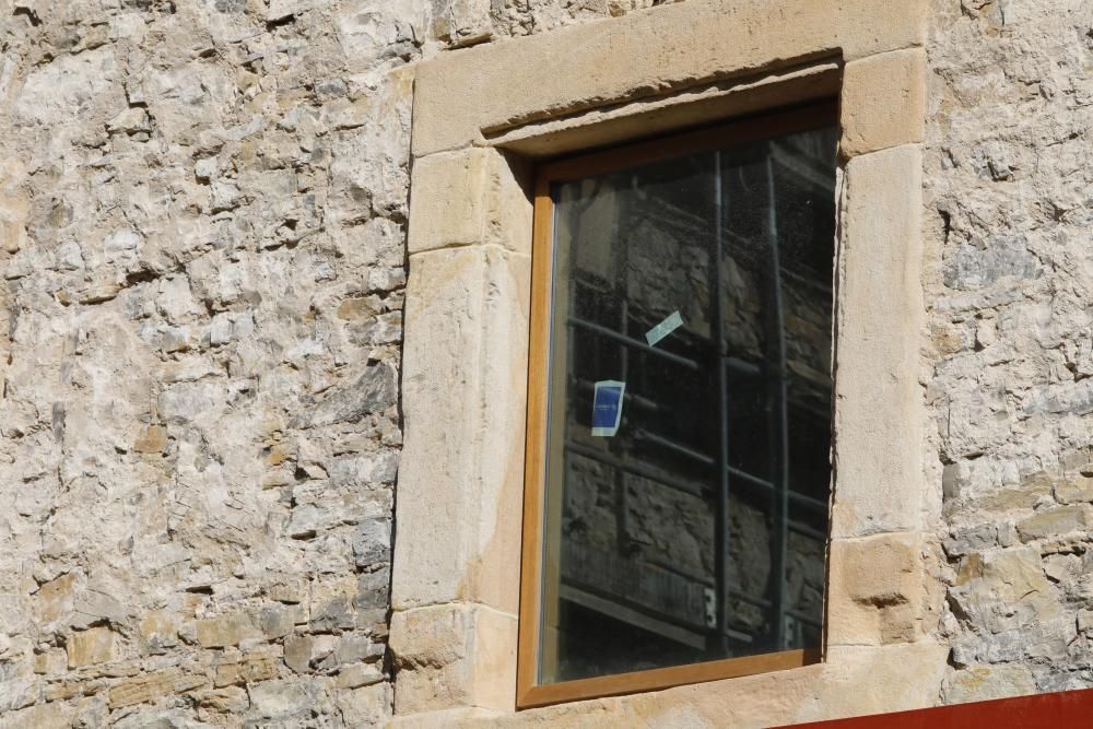 Visita al edificio de Tabacalera