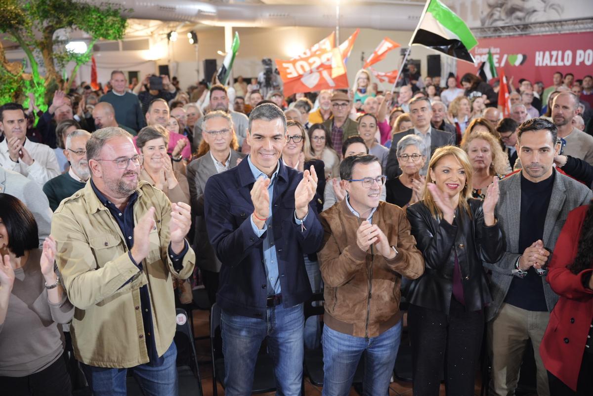 Fotogalería | Pedro Sánchez conquista Mérida