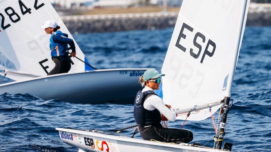 Moncada y Griñán comandan la Copa de España de ILCA 6 tras la segunda jornada