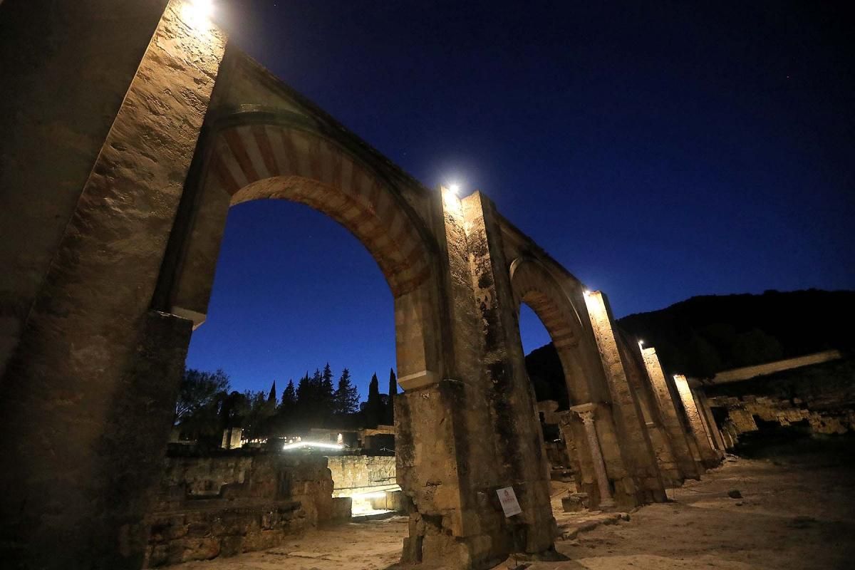 Reabren las visitas nocturnas de Medina Azahara