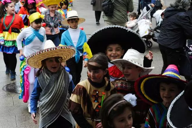 Carnaval 2018 | Niños y mayores de Arousa disfrutan del Entroido