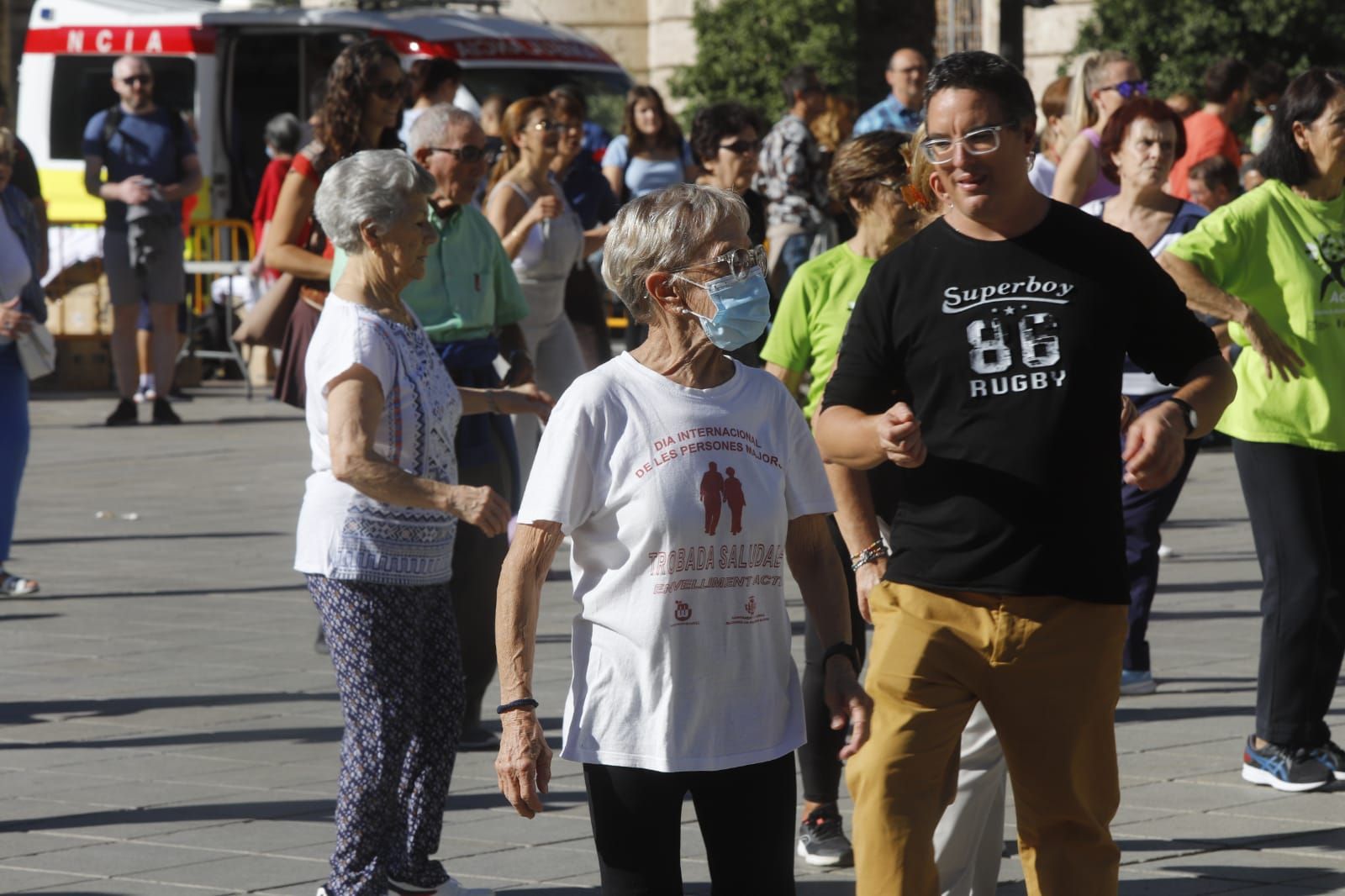 Día de las personas mayores en la plaza del Ayuntamiento