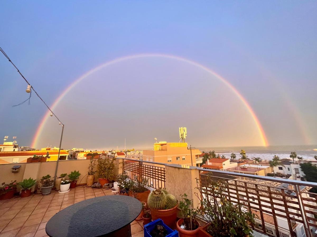 Imagen del doble arcoíris captado en Moncofa.