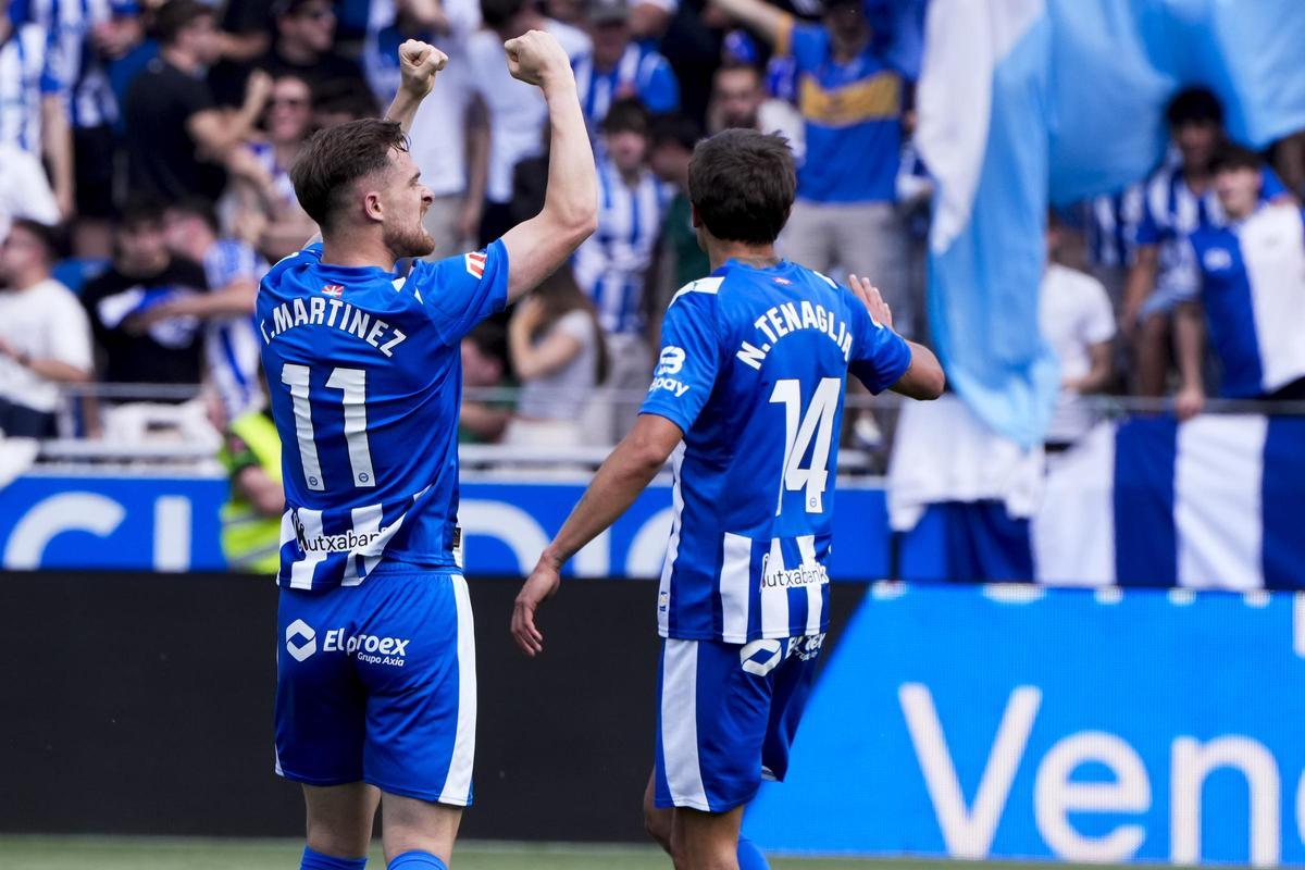 Toni Martínez celebrando uno de sus goles frente al Mallorca