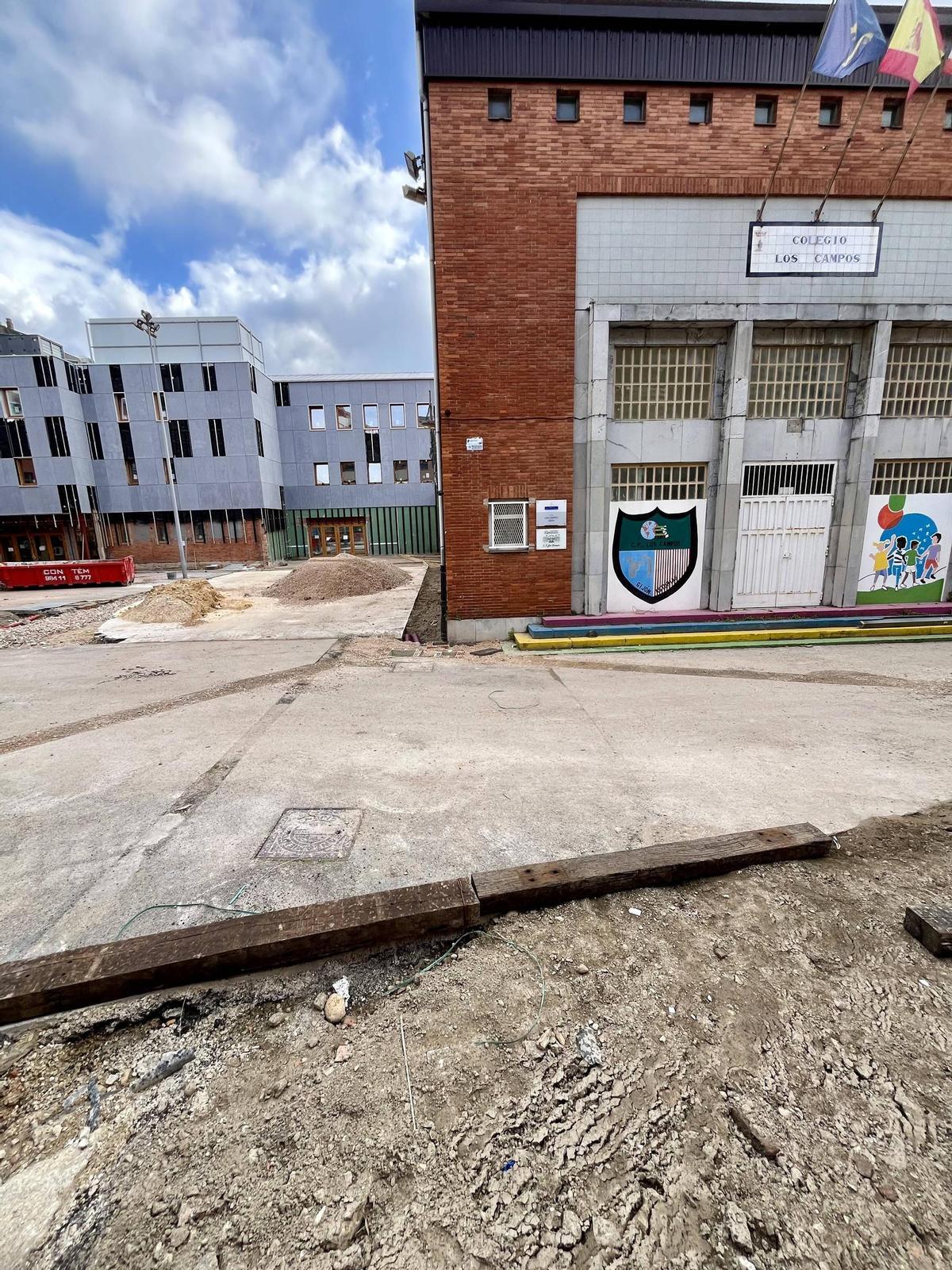 El avance de las obras en el colegio Los Campos de Gijón, en imágenes