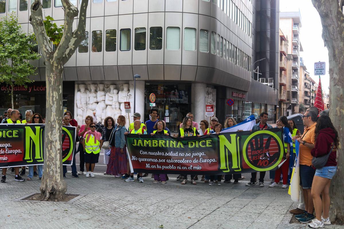 Jambrina mantiene su negativa al biogás: "Que la Junta vea y oiga nuestro rechazo"
