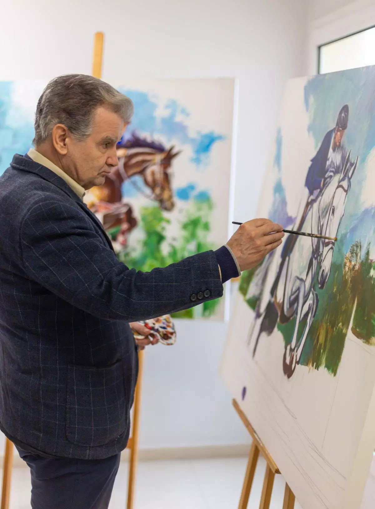 Emilio Frejo expone sus pinturas en el Centro Cultural de Alcàsser