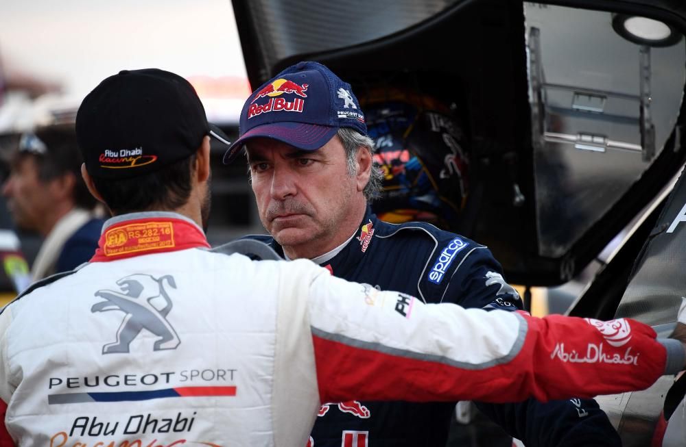 Carlos Sainz se alza ganador en el Rally Dakar