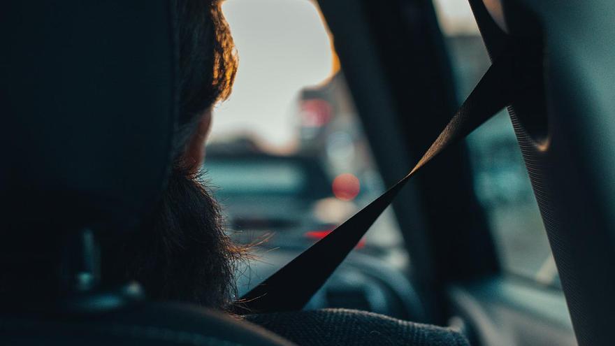 Jamás pensaste que podía pasar: la multa por tocar en este sitio el claxon  del coche