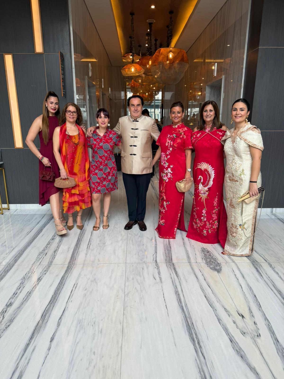 Fotogalería | La boda de un extremeño en Indonesia, en imágenes