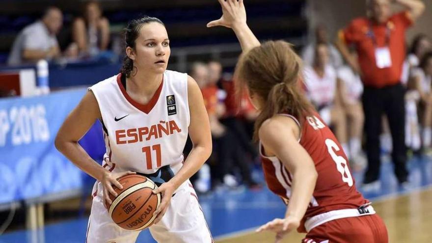 Naiara Cáceres fue elegida dentro del quinteto ideal del Europeo.