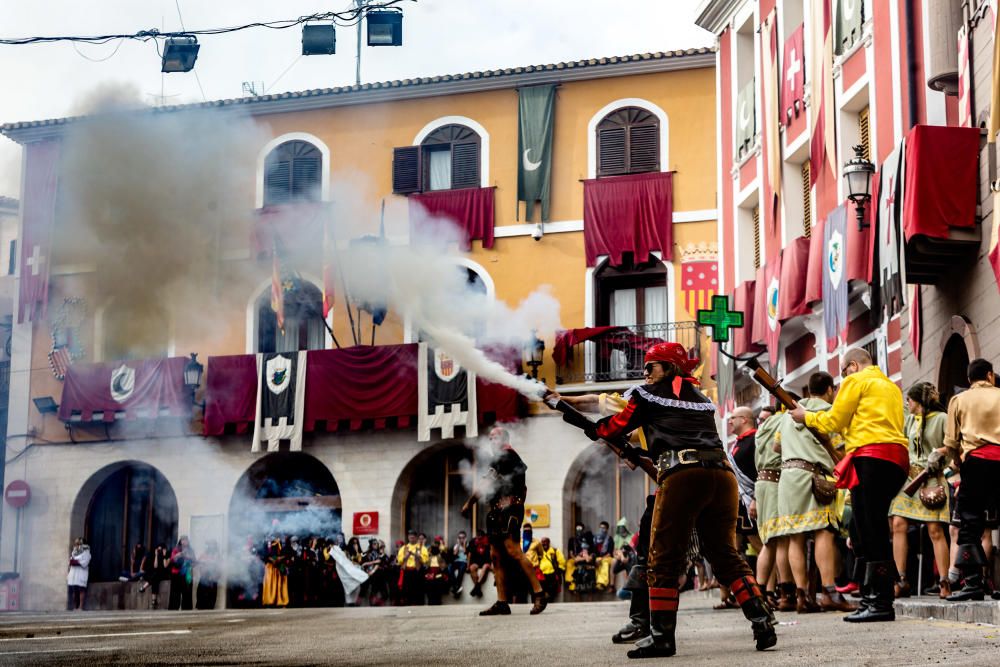 El tradicional tiroteo tras el que la villa cayó en manos sarracenas