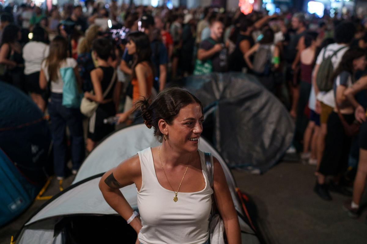 Acampada en la Puerta del Sol para reclamar la aprobación del 'decreto Maricarmen'. Acampada en la Puerta del Sol para reclamar la aprobación del 'decreto Maricarmen'.