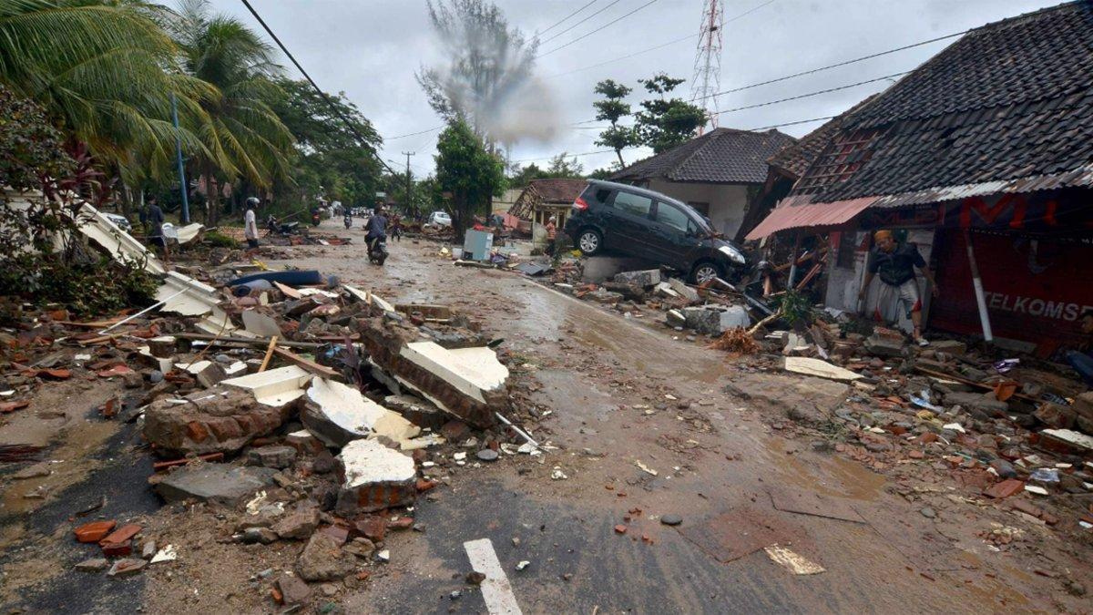 tsunami-indonesia-1