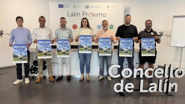 Presentación del I Torneo EFL Lalin Cup F-11 Infantil, ayer, en el Concello de Lalín. |