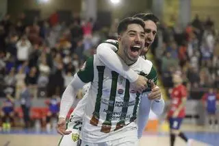 El Córdoba Futsal tira de casta para emocionar a Vista Alegre con una victoria ante el Osasuna