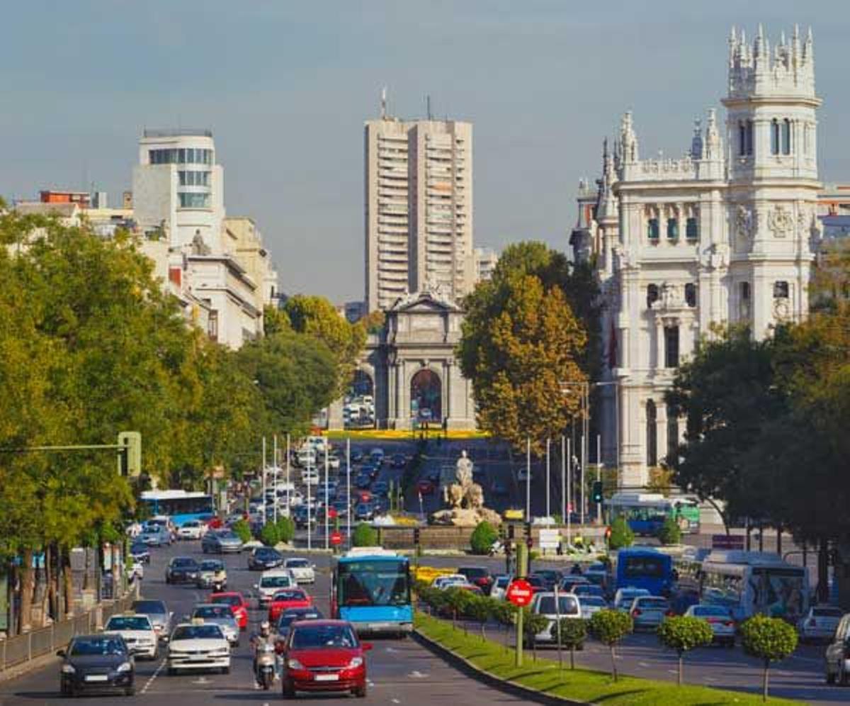 La Calle de Alcalá es otra de las principales arterias de Madrid.