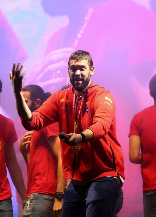 La selección celebra el título mundial en Madrid.