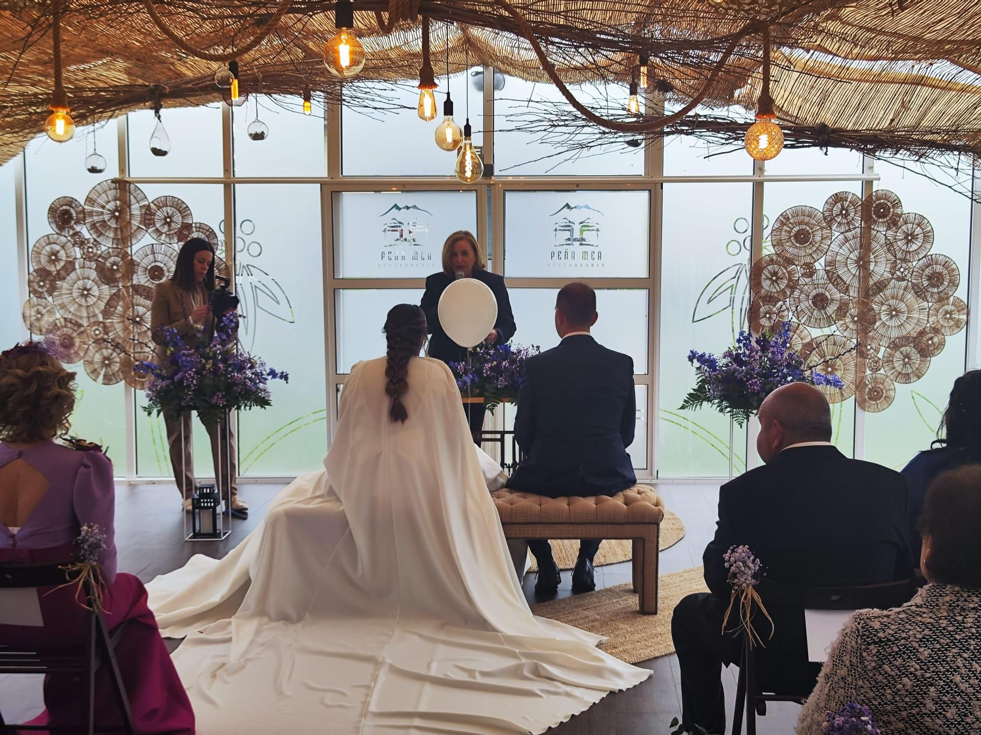 La boda de María y Adrián, en imágenes