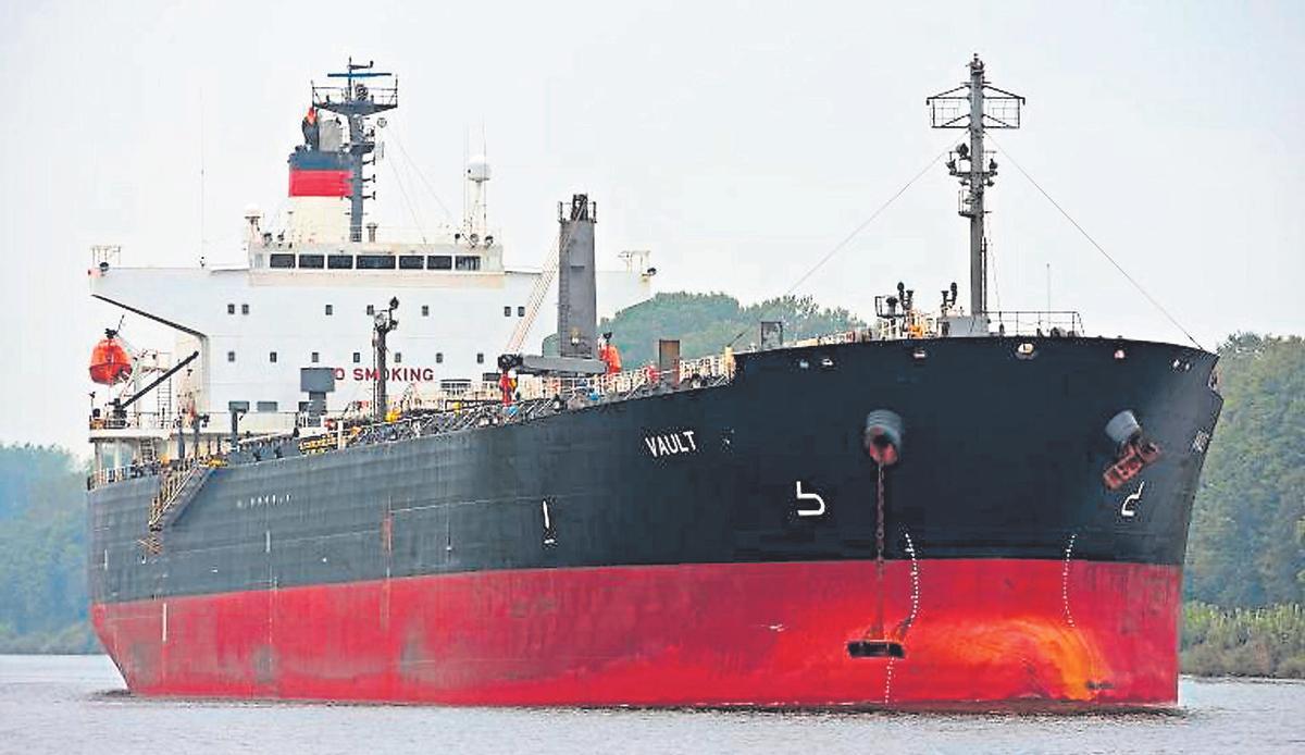 Un petrolero ruso perseguido por EEUU se ‘refugia’ al sur de Canarias