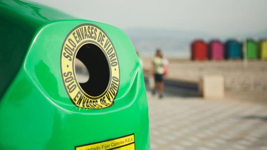 Ecovidrio, el Ayuntamiento de València y la FEHV presentan el plan para incrementar el reciclado de vidrio