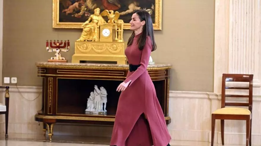 La Reina Letizia, nuevo guiño a los afectados por la DANA con este vestido de Algemesí