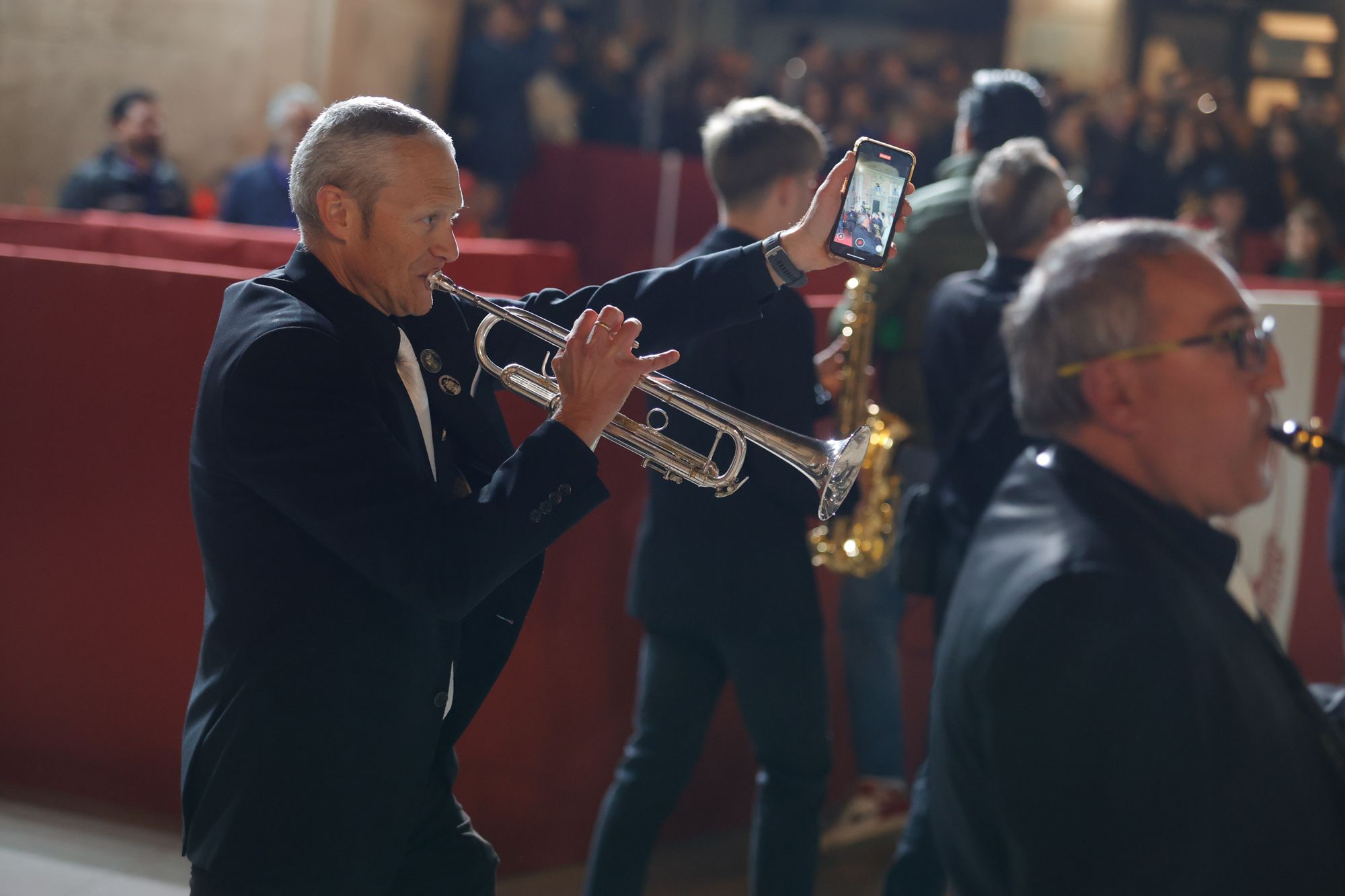 Todas las fotos de la Ofrenda del 17 de marzo por la calle San Vicente de 20:00 a 21:00 horas