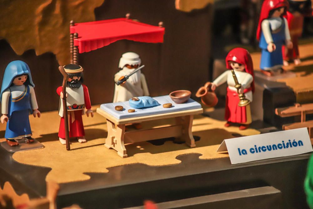 Belén de Playmobil en la iglesia de San Sebastián