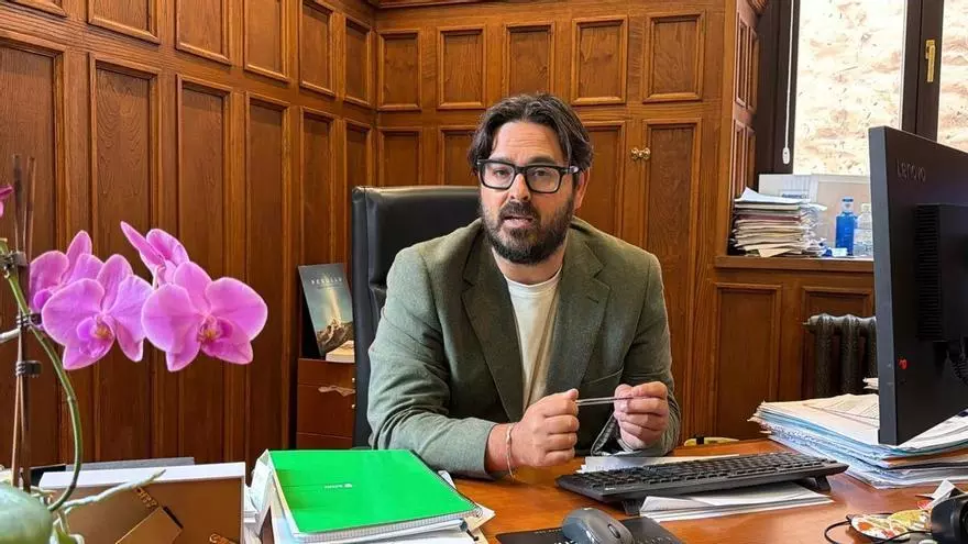 Entrevista a Enrique Riestra, alcalde de Llanes