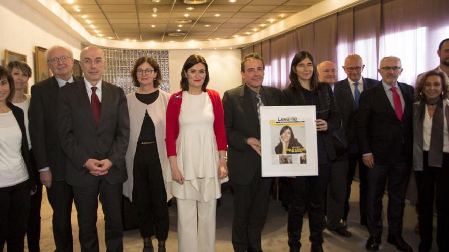 Invitados a la entrega del Premio Portada del Mes de Levante-EMV a María Blasco.