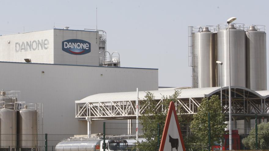 Danone parará en 24 horas si no hay un acuerdo rápido con los transportistas