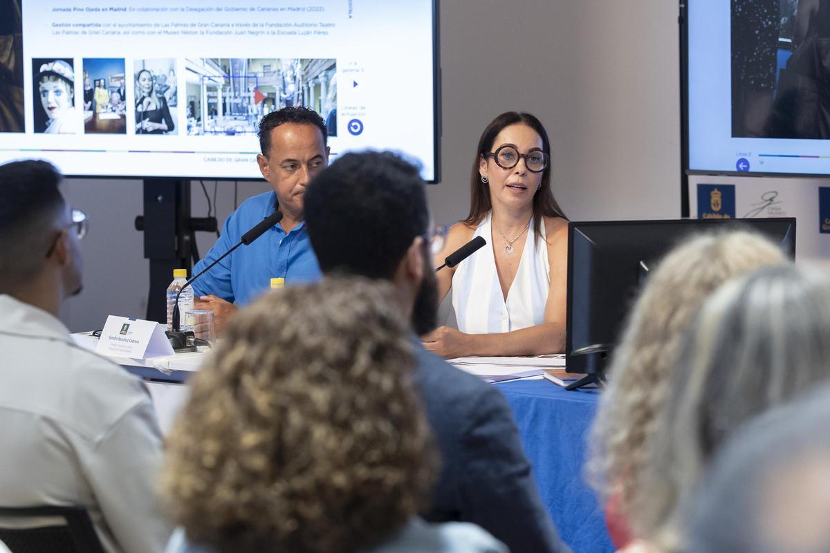 Guacimara Medina y Serafín Sánchez en la presentación del balance de gestión.