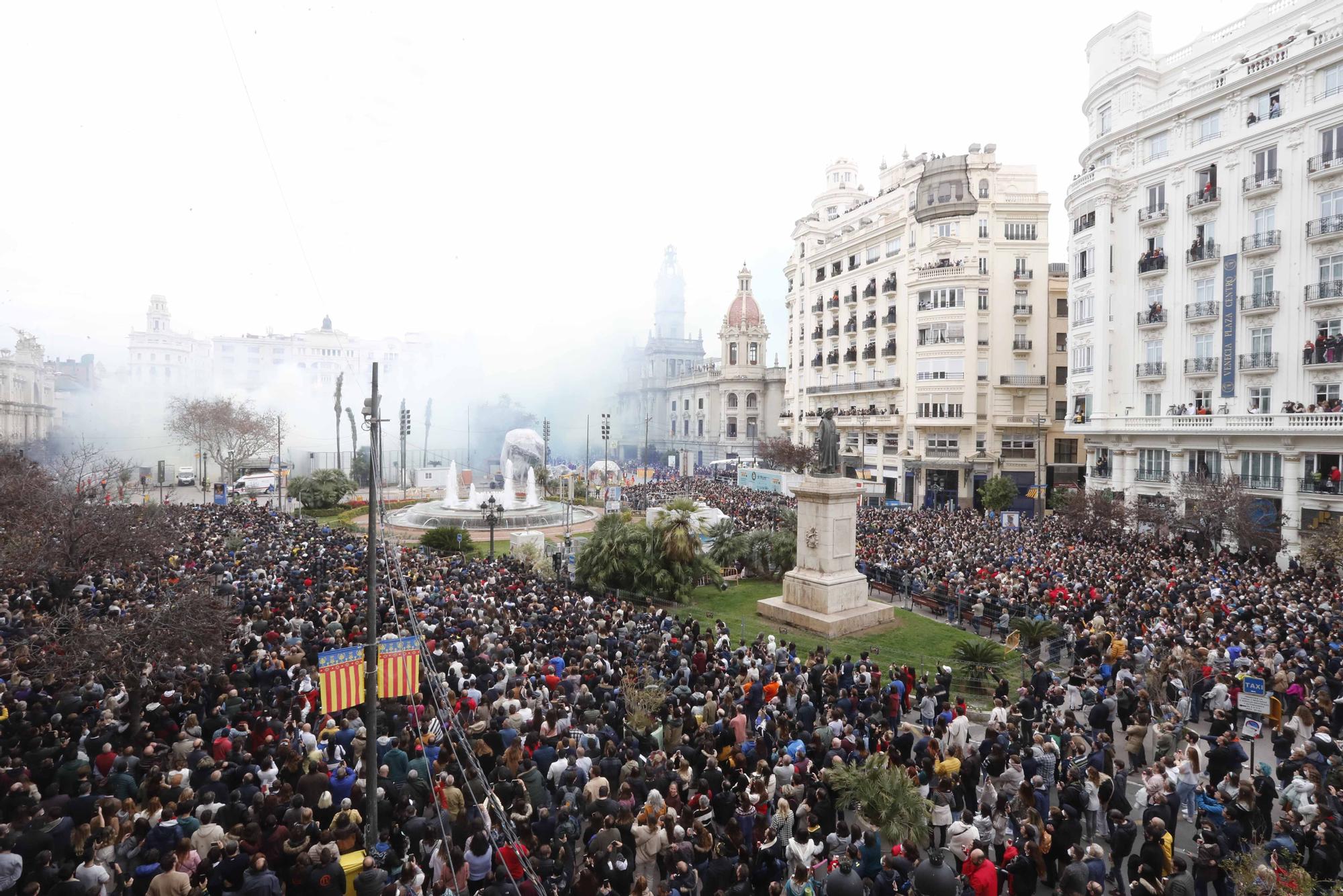 Las mejores imágenes del balcón de SUPER desde la mascletà