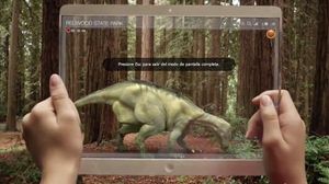 Vídeo en què es mostra una vida futurista feta amb vidre