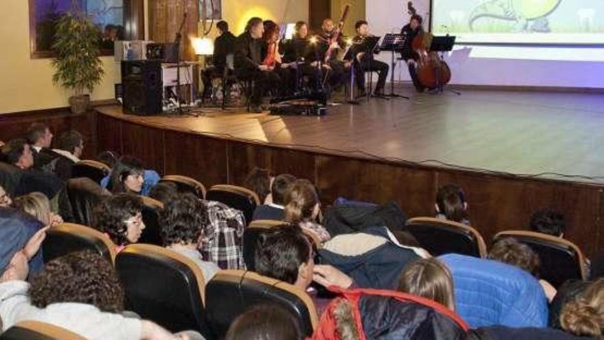 Un concierto didáctico en el Conservatorio del Nalón.
